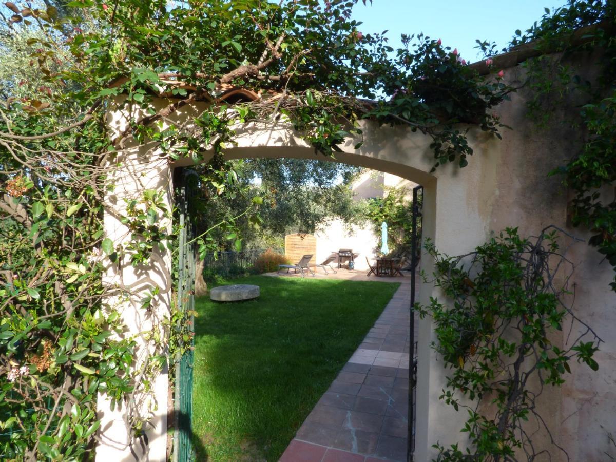 Apartment Cezanne With Heated Pool And Private Garden Chateauneuf-Grasse Exteriör bild