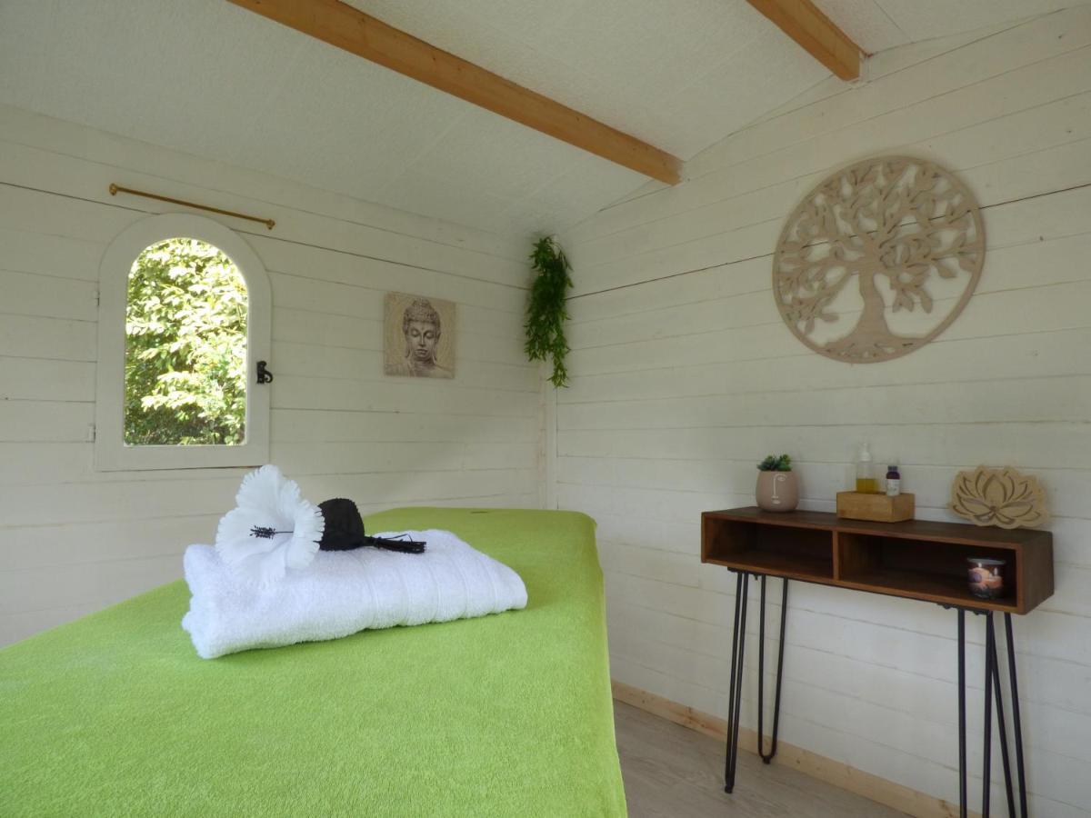 Apartment Cezanne With Heated Pool And Private Garden Chateauneuf-Grasse Exteriör bild